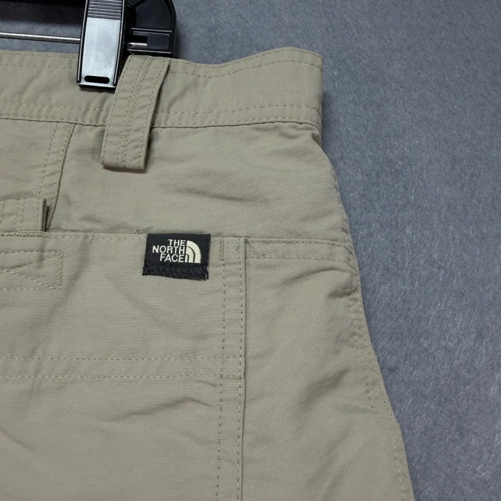 The North Face Men Horizon Khaki Tan Nylon Hiking Cargo Shorts Size 38 Inseam 10